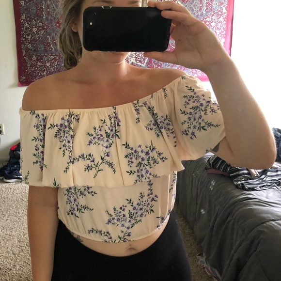 Forever 21 Off The Shoulder Shirt - Picture 2 of 5